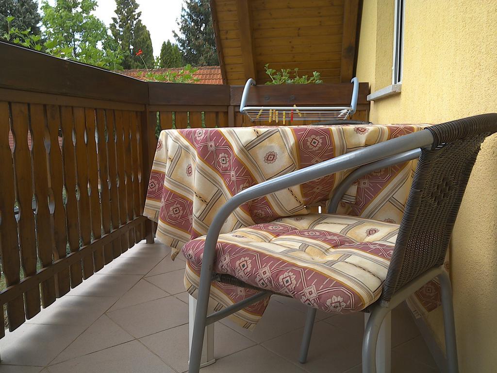 Akacfa Hortenzia Apartman Залакарос Екстериор снимка