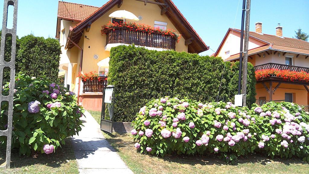 Akacfa Hortenzia Apartman Залакарос Екстериор снимка